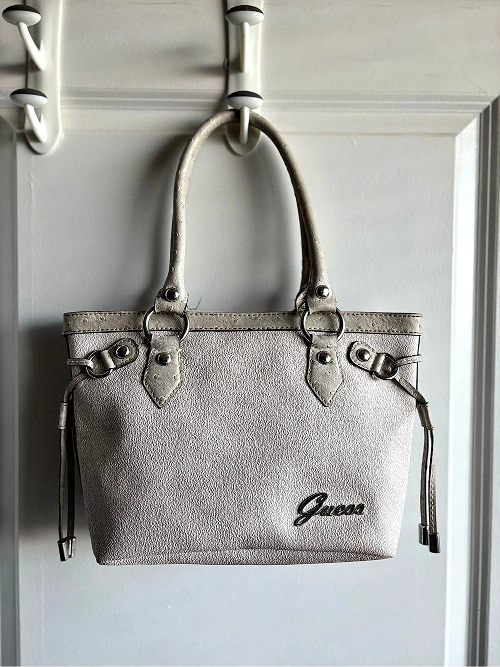 vintage y2k GUESS ostrich embossed mini satchel • cream off white •